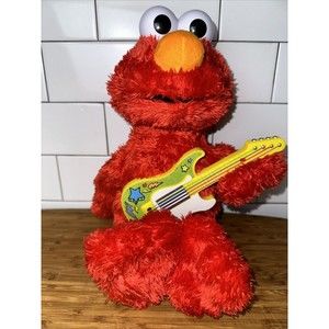 Hasbro Sesame Street Elmo Plush toy  Guitar Sings English Spanish Animal Dancing
